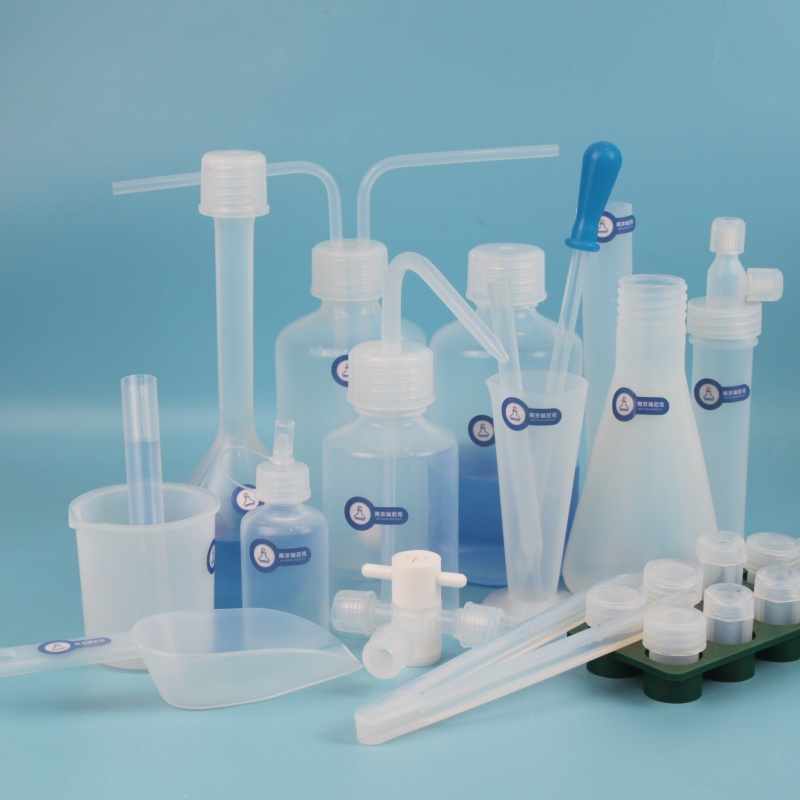 PFA、FEP與PTFE材質(zhì)的區(qū)別與選擇指南